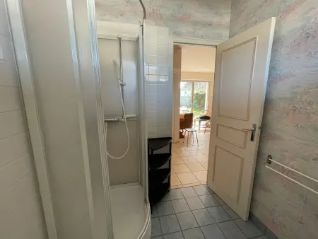 Appartement RDC avec jardin à 500m de la plage et 800m des commerces - Photo 13
