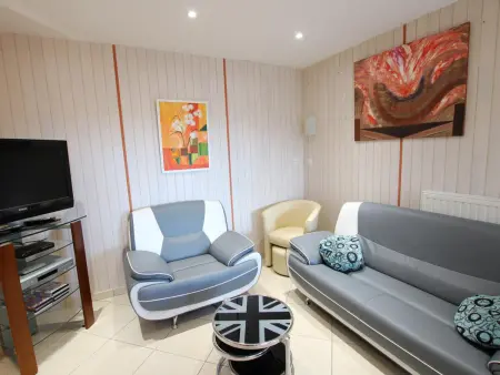 Appartement rez-de-jardin avec terrasses, WIFI, parking et animaux acceptés - Photo 3