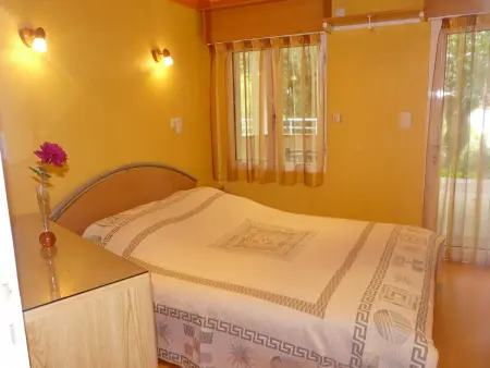 Appartement rez-de-jardin avec terrasses, WIFI, parking et animaux acceptés - Photo 6