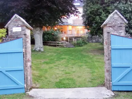 Appartement rez-de-jardin avec terrasses, WIFI, parking et animaux acceptés - Photo 8