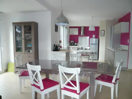 Maison lumineuse à 200m de la plage avec jardin et terrasse - Photo 1