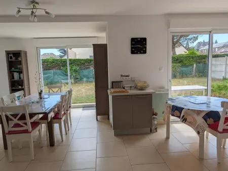 Maison lumineuse à 200m de la plage avec jardin et terrasse - Photo 11