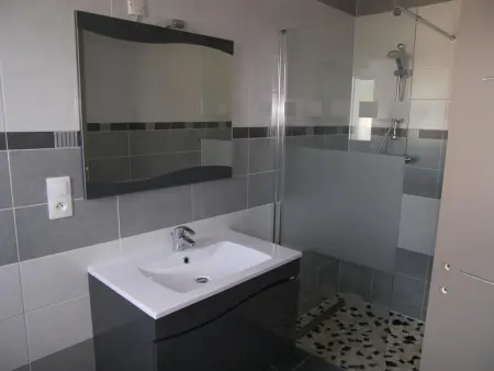 Maison lumineuse à 200m de la plage avec jardin et terrasse - Photo 13