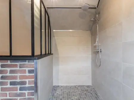 Charmante maison normande restaurée avec jardin et terrasse - Photo 13
