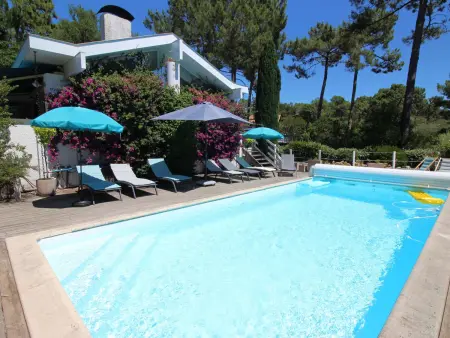 Magnifique villa lumineuse rénovée avec piscine chauffée, terrasses et jardin - Photo 1