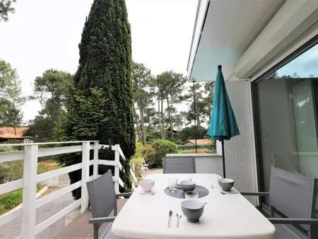 Magnifique villa lumineuse rénovée avec piscine chauffée, terrasses et jardin - Photo 7