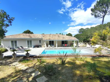 Villa spacieuse avec piscine chauffée, jardin et terrasse à Petit-Piquey - Photo 23