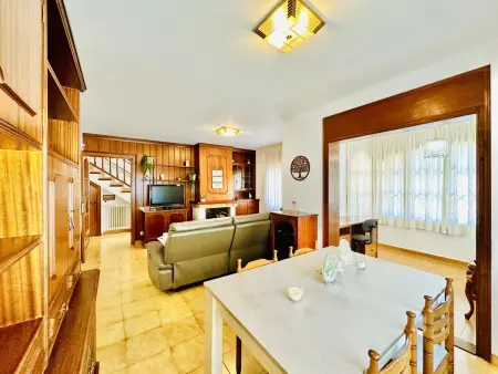 Maison familiale avec jardin et terrasse, proche plage, montagne et golf à Santa Cristina d’Aro - Photo 9