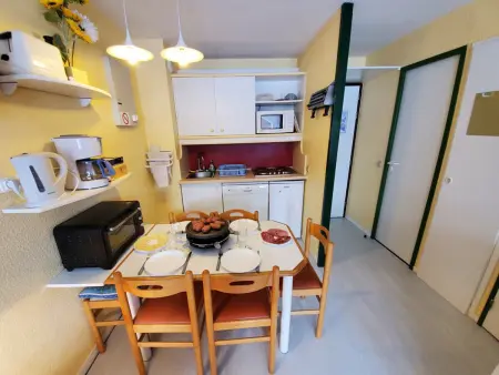Studio cabine cosy avec balcon, bien équipé, accès rapide aux pistes et commerces – Montchavin Les Coches - Photo 1