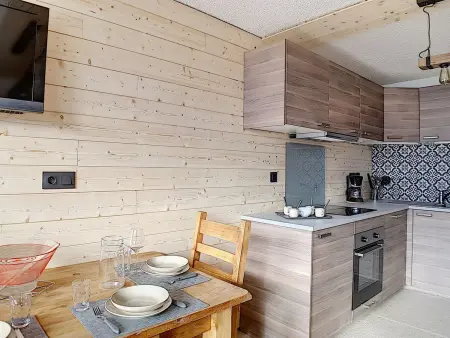Studio rénové au pied des pistes avec Balcon et Wifi - Photo 5