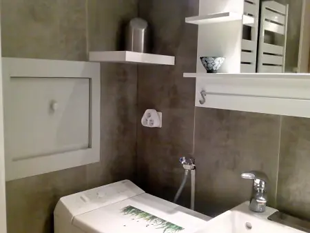 Studio rénové au pied des pistes avec Balcon et Wifi - Photo 11