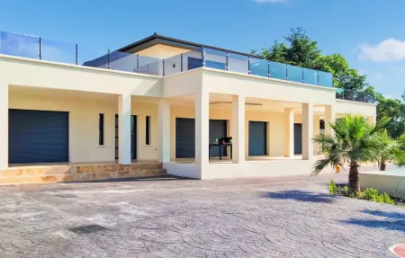 Maison 8 personnes à Pont Saint Esprit - Photo 1