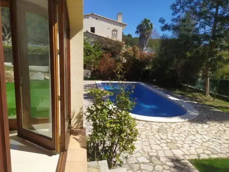 Villa Méditerranéenne avec Piscine, Jardin Privé, Proche Plage et Activités Costa Brava - Photo 2