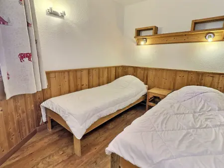 Cosy 2 Pièces, Skis aux Pieds, Proche Commerces - Photo 3