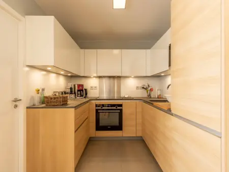 Appartement moderne 4 pièces avec piscine, spa, parking et accès direct aux pistes - Photo 8