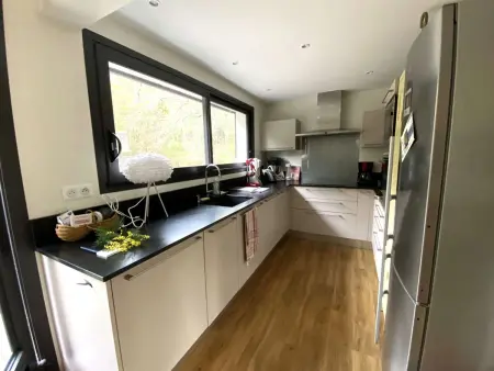 Villa rénovée avec terrasses, proche forêt - 8 pers, calme, wifi et ménage inclus - Photo 5