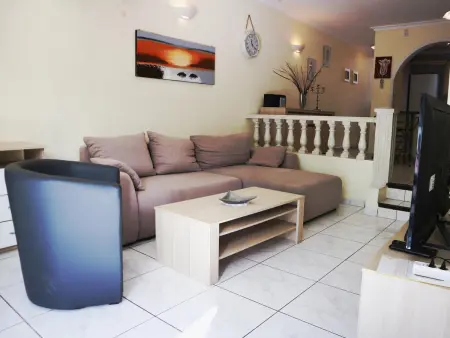 Charmant Bungalow à Adeje avec Terrasses Privées, Proche Plage de Torviscas et Commodités - Photo 10