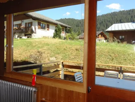 Appartement cosy 5 pers., centre Cernix, proche pistes, commerces, navette, parking, balcon & terrasse - Photo 6