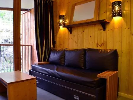 Appartement cosy à Montchavin, ski au pied, 2 pièces, terrasse, parking inclus, proche commerces. - Photo 1