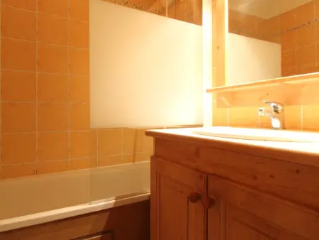 Appartement spacieux 6 pers. au pied des pistes avec parking et WIFI - Photo 4