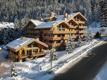Luxueux Appartement 5 Chambres avec Spa et Terrasse Spacieuse au Rond Point des Pistes, Les Allues - Photo 30