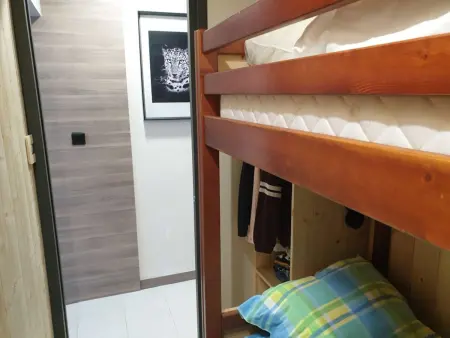 Studio Cabine 4 Pers avec Aperçu Mer, Proche Plage, Terrasse, Parking Privé et Clim à Fréjus - Photo 5