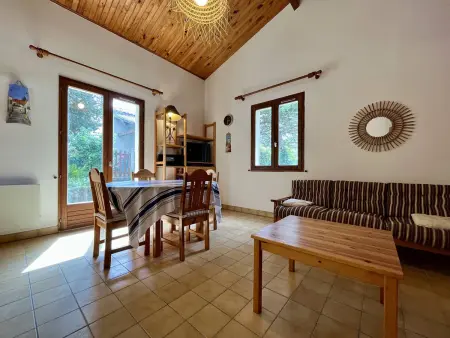 Charmante maison de village à Saint-Georges-d'Oléron, proche de la plage - Photo 7