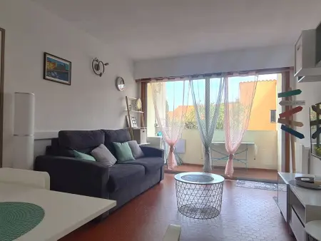 Appartement T2 avec Terrasse et Parking Privé près de la Plage - Photo 2