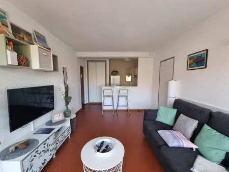Appartement T2 avec Terrasse et Parking Privé près de la Plage - Photo 3