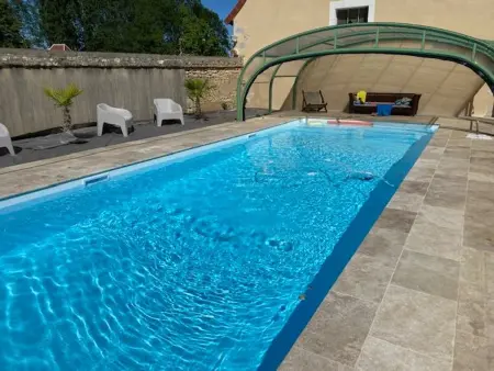 Maison de charme avec piscine couverte, vélos, barque et coin pêche, proche Châteauroux et George Sand - Photo 3