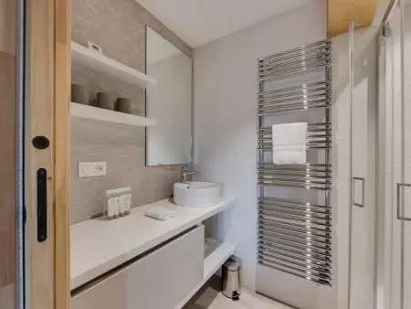 Rooftop neuf avec balcon sud, parking et wifi, Appartement 8 personnes à Montvalezan La Rosière - Photo 6