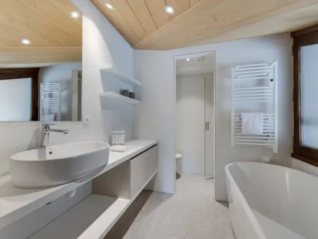 Rooftop neuf avec balcon sud, parking et wifi, Appartement 8 personnes à Montvalezan La Rosière - Photo 10
