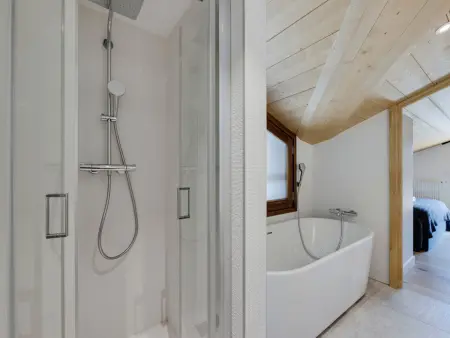Rooftop neuf avec balcon sud, parking et wifi, Appartement 8 personnes à Montvalezan La Rosière - Photo 11