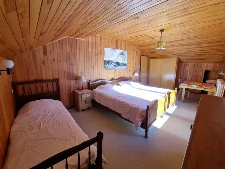 Grand chalet 11 pers, 4 chambres, Sud, proche ski - Photo 8