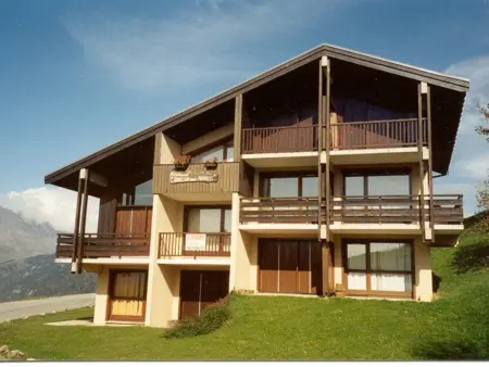 Studio cosy rez de chaussée 4 pers. près des pistes, équipé avec terrasse et parking. - Photo 9