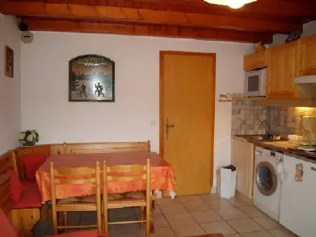 Charmant appartement 2P pour 5 pers, à deux pas des pistes, balcon, cuisine équipée, parking, animaux ok - Photo 2