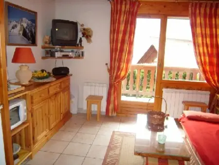 Charmant appartement 2P pour 5 pers, à deux pas des pistes, balcon, cuisine équipée, parking, animaux ok - Photo 5