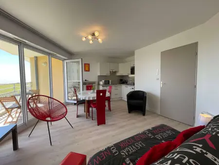Appartement lumineux, piscine chauffée, parking privatif - Photo 2