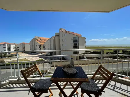 Appartement lumineux, piscine chauffée, parking privatif - Photo 7