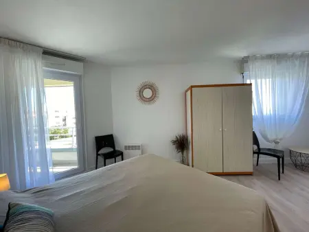Appartement lumineux, piscine chauffée, parking privatif - Photo 12