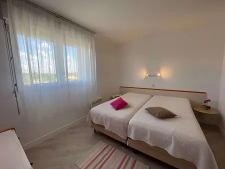 Appartement lumineux, piscine chauffée, parking privatif - Photo 14