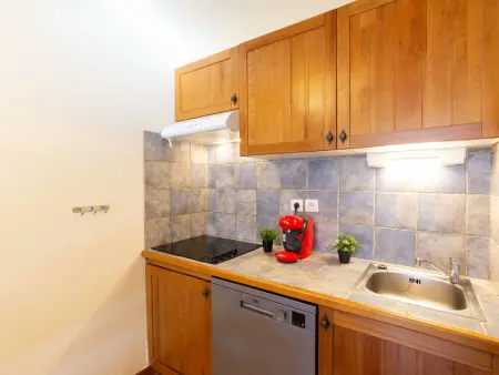 Appartement central à Saint-Lary avec piscine, sauna et parking sécurisé - Photo 4