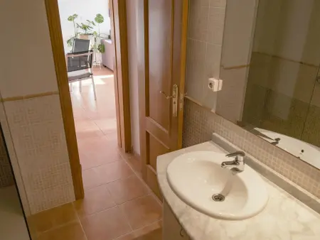 Appartement cosy avec piscine à 1,8 km de la plage d'Albir - Photo 8