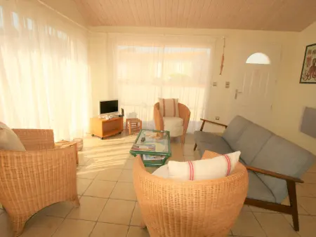 Maison avec Jardin à 150m de la Plage, 2 Chambres, Wi-Fi, Parking, Animaux Acceptés - Photo 4