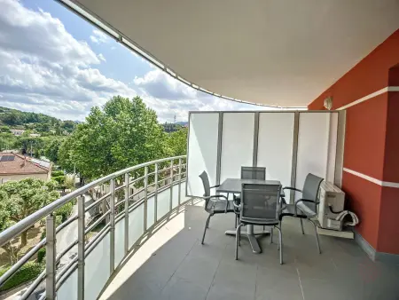 Bel F2 climatisé, terrasse, parking, à 50m des Thermes de Lamalou-les-Bains, animaux acceptés - Photo 9