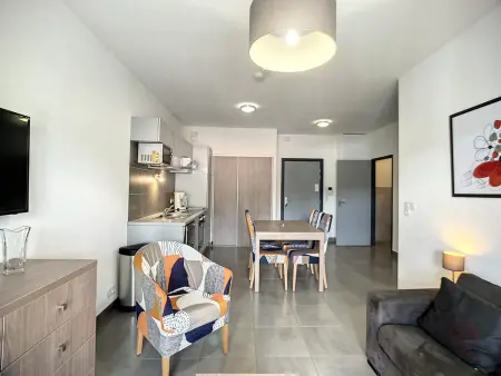 Bel F2 climatisé, terrasse, parking, à 50m des Thermes de Lamalou-les-Bains, animaux acceptés - Photo 17