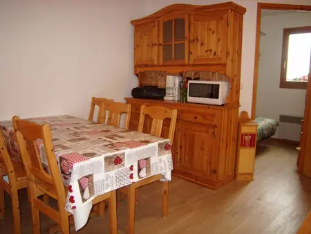 Appartement 2 chambres tout équipé avec terrasse et parking couvert – Crest-Voland - Photo 3
