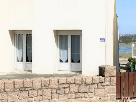 Bel appartement rénové avec WIFI à 200m de la plage de Trégastel - Photo 5