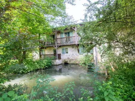 Ancien moulin dans le Périgord avec jardin privé, animaux acceptés - Photo 1