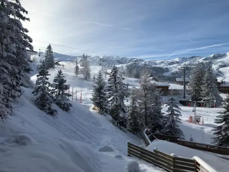 Charmant Duplex 4* aux Pieds des Pistes avec Cheminée et Services de Conciergerie - Photo 10
